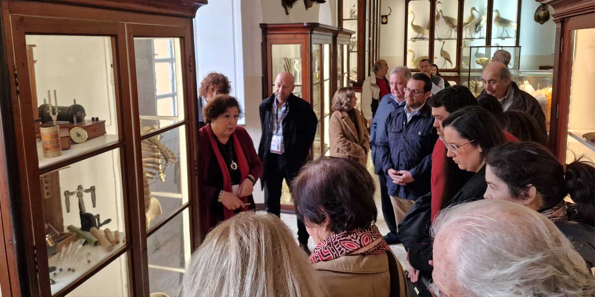 Los Museos de Ciencias y Litúrgico del Colegio SAFA-San Luis rinden homenaje al legado del Padre Luis Conradi con visitas guiadas especiales