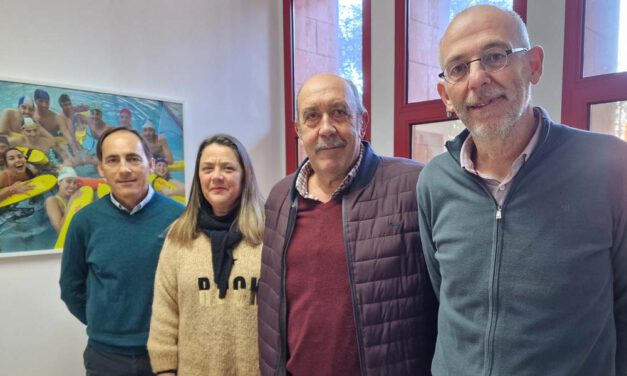 El concejal de Empresas y Autónomos visita ForAqua, referente andaluz en formación y servicios acuáticos