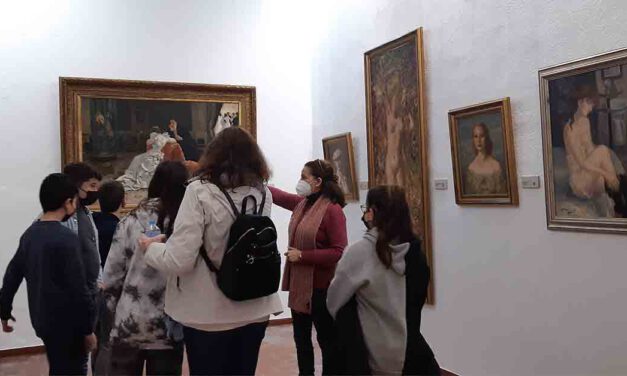 Las Esclavas y el IES Santo Domingo visitan esta semana el Museo Municipal