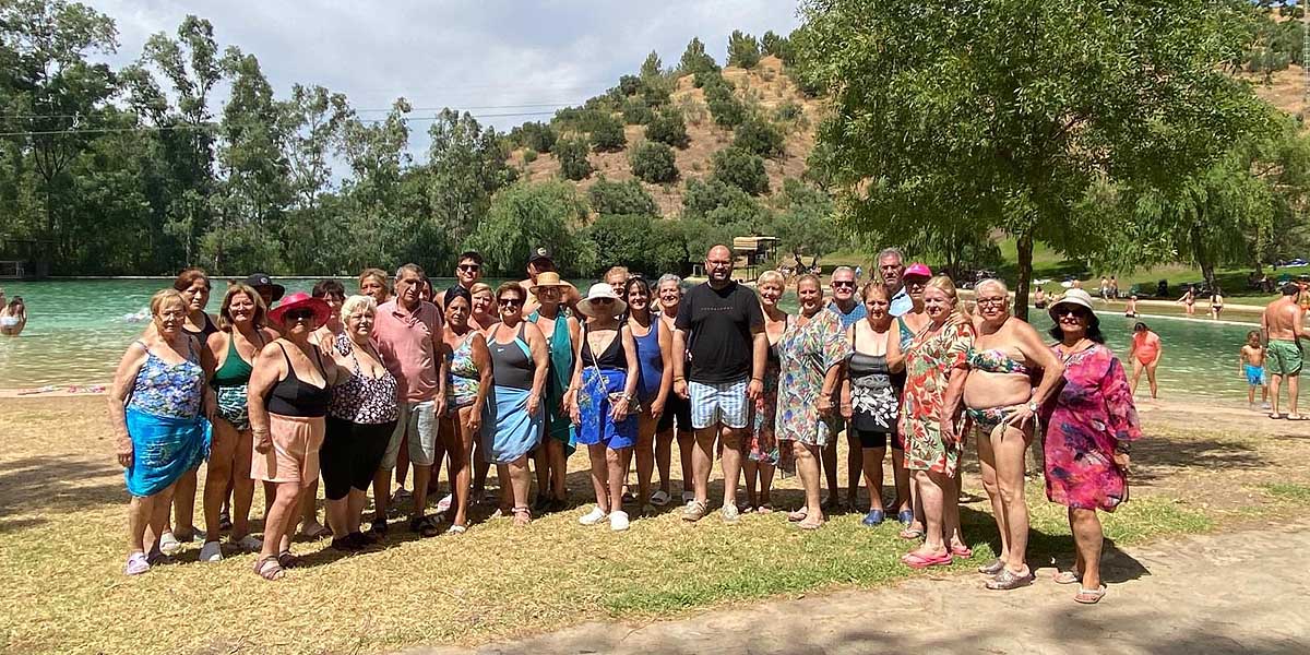 La Playita de Zahara se convierte en escenario de una jornada de convivencia para los portuenses
