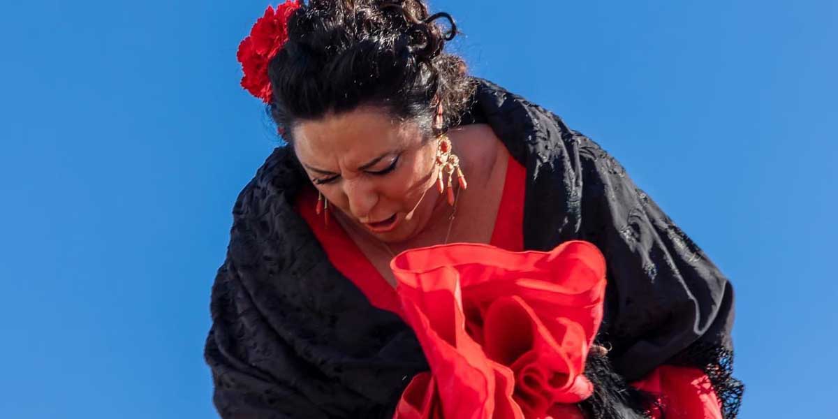 "Navidad Flamenca con la Peña El Nitri" lleva una tradicional zambomba al escenario del Teatro Municipal Pedro Muñoz Seca