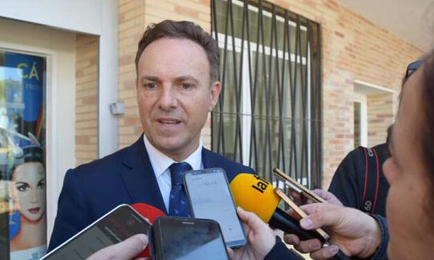 Piden la dimisión de De la Encina por denuncia falsa contra Germán Beardo