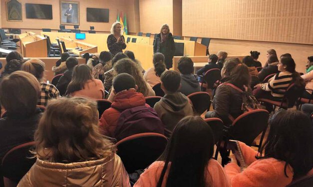 Educación organiza nuevas visitas de los escolares portuenses al Ayuntamiento