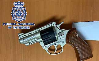 Detenido en El Puerto tras intentar atracar un estanco con una pistola simulada