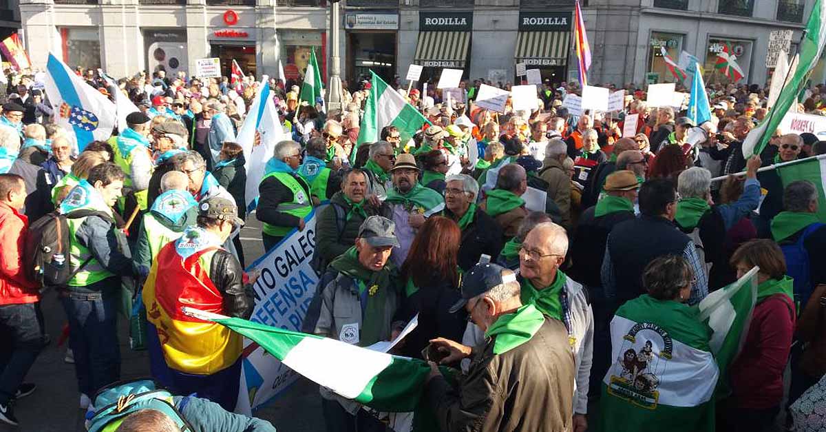 El Puerto se adhiere a la petición de la Medalla de Andalucía para los pensionistas de la marcha a Madrid