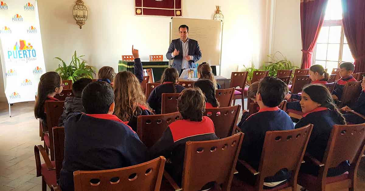 La Oficina de Turismo se abre a los colegios portuenses