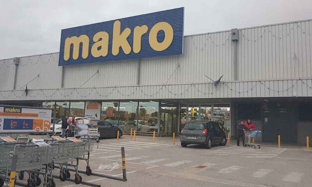 Makro abre sus puertas a los consumidores de El Puerto