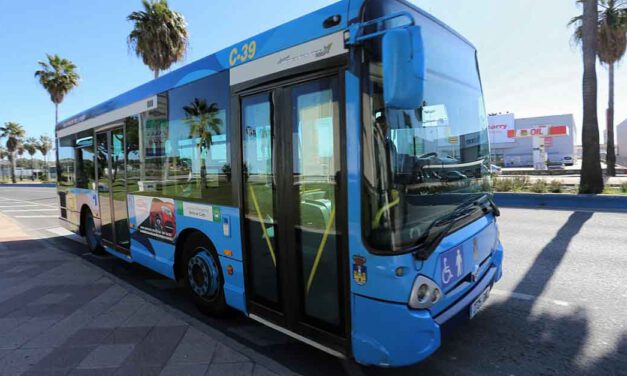 Los trabajadores de los autobuses urbanos piden que no se cobre el billete