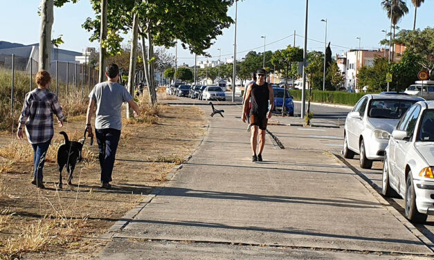 El buen tiempo acompaña a los portuenses en su salida tras 49 días de confinamiento