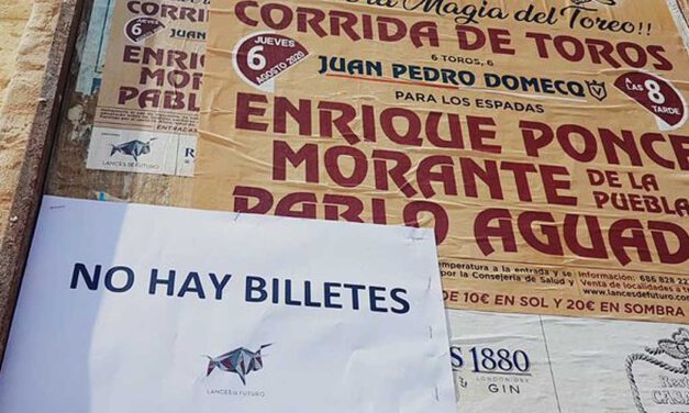 La Plaza de Toros de El Puerto cuelga el cartel de "no hay billetes" para la corrida por su 140 aniversario