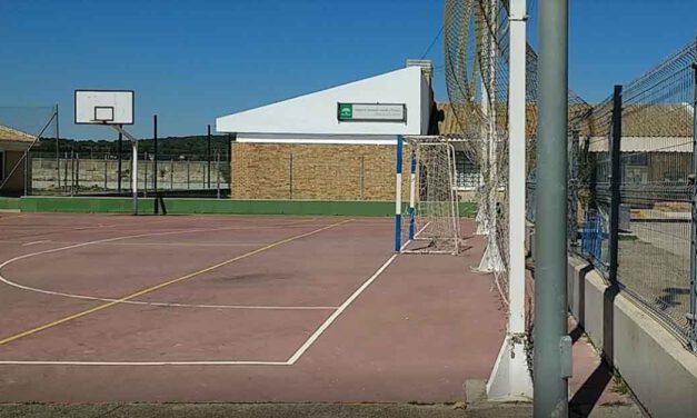 Vuelta a la normalidad en el CEIP Castillo de Doña Blanca tras dar negativo la menor