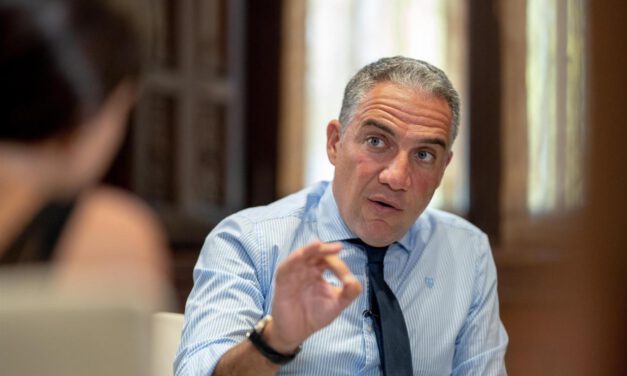 Bendodo asegura que la situación está "contenida" en Andalucía