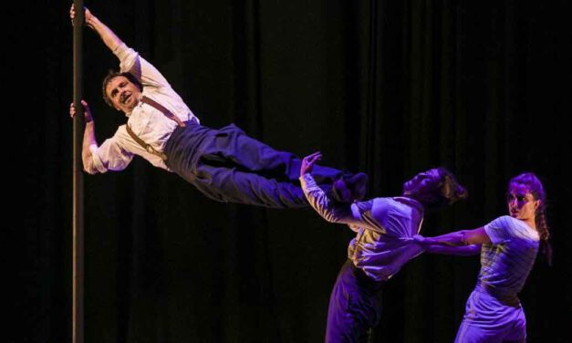 El Teatro Municipal ofrece este domingo un espectáculo familiar con la función de circo "Isla"