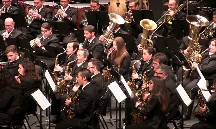 El Concierto de Navidad de la Banda Maestro Dueñas cierra la temporada de Otoño en el Teatro
