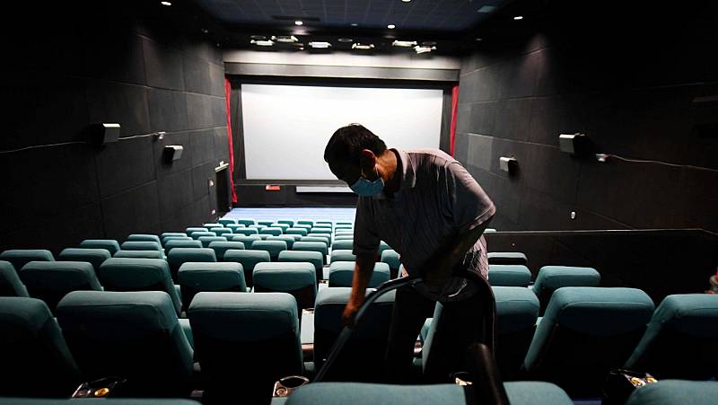 Cines, teatros y gimnasios podrán alargar sus horarios en Cádiz