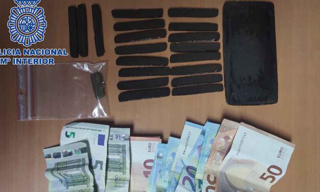 Detenido en El Puerto por un presunto delito de venta de hachís en plena calle