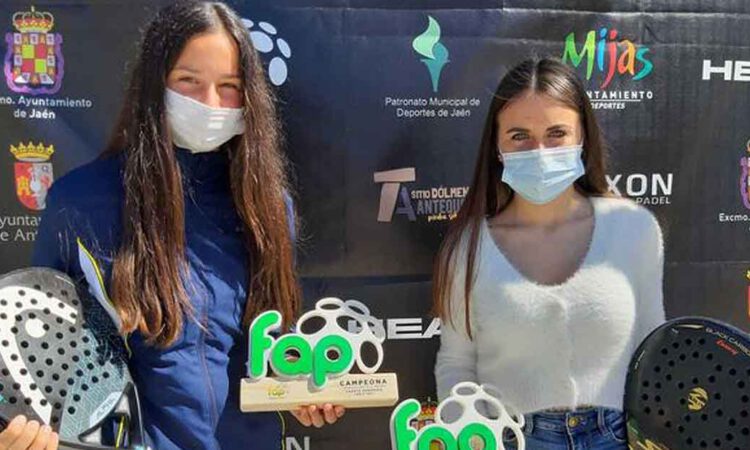 Julieta Alemán y Luna García se proclaman campeonas provinciales de pádel
