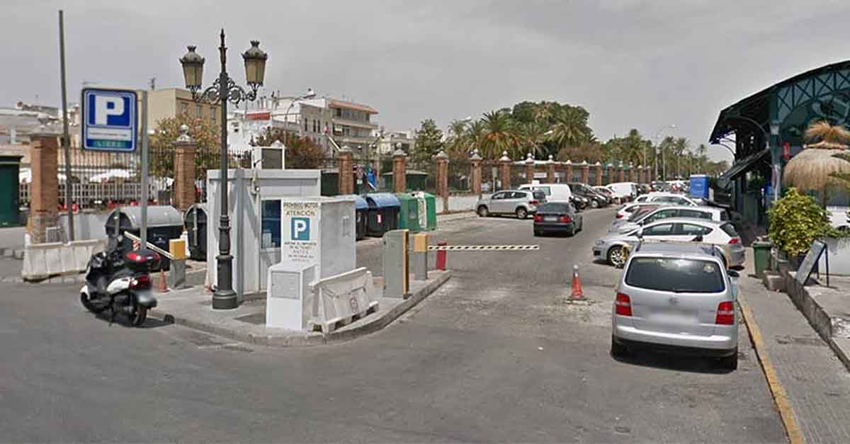 Izquierda Unida critica la subida del precio de los aparcamientos en El Puerto