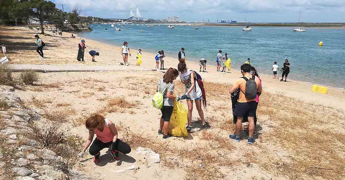 Batida de limpieza en el pinar de la Algaida y playas del Río San Pedro el próximo domingo