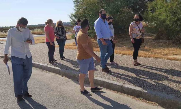 Bello continúa con su ronda, ahora visitando el Poblado de Doña Blanca