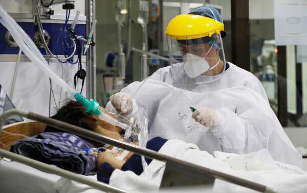 Sigue subiendo la incidencia en Andalucía, con 1.639 positivos y 10 muertos