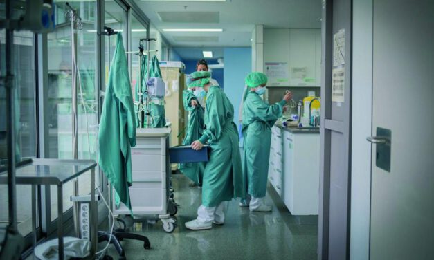 Aumentan en 26 los hospitalizados hasta los 1.151, con 197 en las UCI