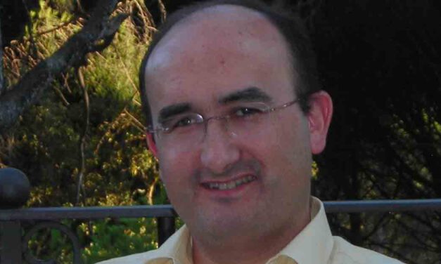 Eduardo del Pino presenta este jueves en El Puerto su libro de poemas "Roma y otros destinos"