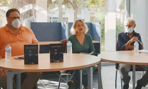 La biblioteca María Teresa León acoge la presentación de 'Juicio letal', la última novela de Montiel de Arnáiz