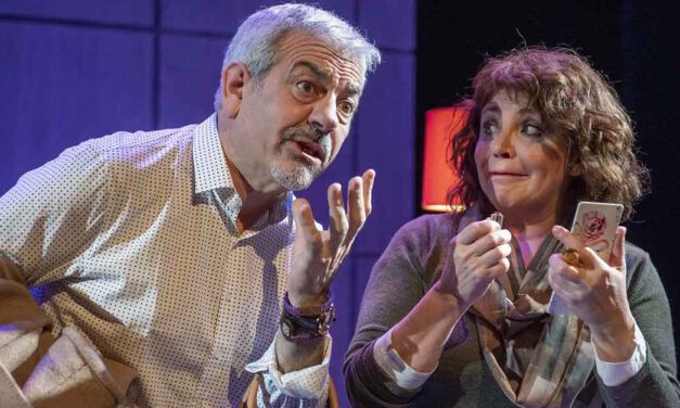 Carlos Sobera y Neus Asensi llegan este fin de semana al Festival de Comedias con la obra 'Asesinos todos'