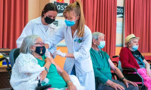 Salud no utilizará las vacunas a punto de caducar para la tercera dosis