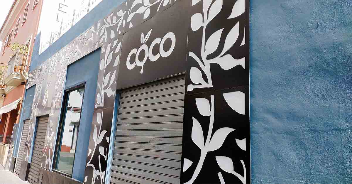 La Policía Nacional desaloja un local de copas en El Puerto donde se celebraba una fiesta privada