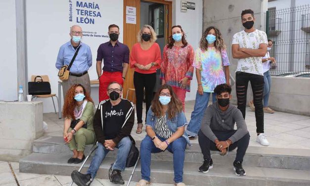 El Puerto acoge la 'Biblioteca Humana', un proyecto para dar voz a las personas que no la tienen