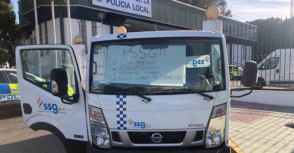 El servicio de la grúa municipal de nuevo suspendido por falta de pago