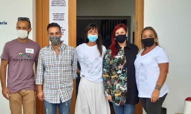 El PSOE felicita a El Hervidero por su 'Biblioteca Humana'