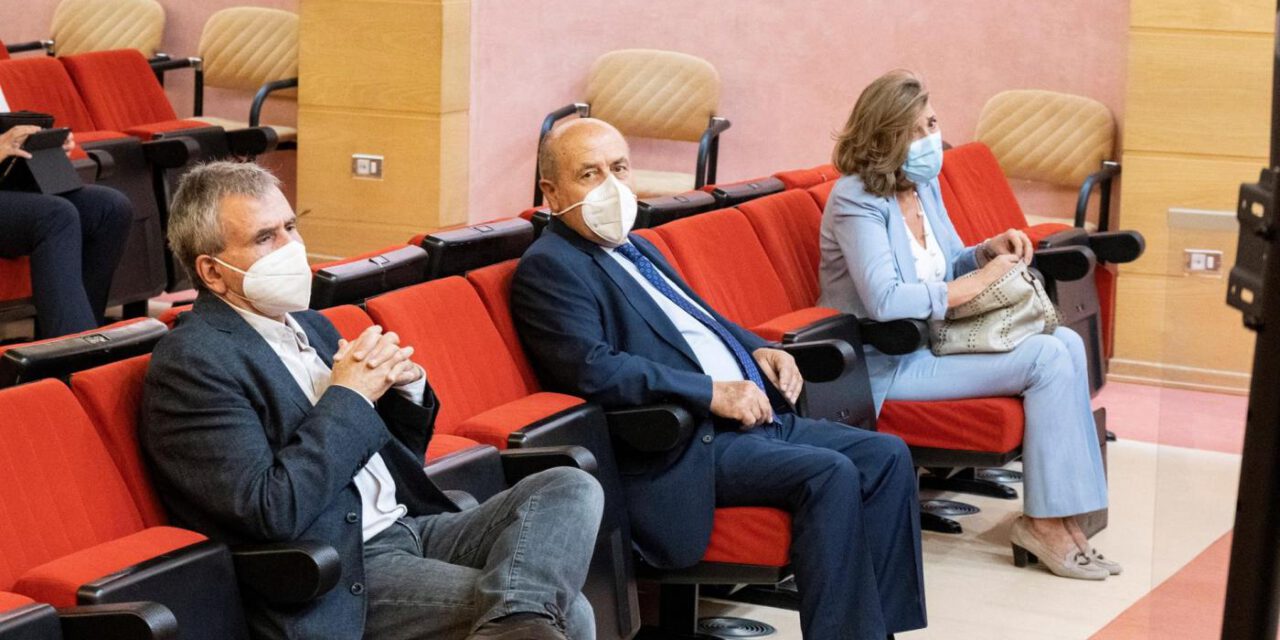 Absuelven a exalcalde de Granada de prevaricar con el edificio en el que vive