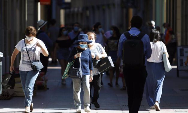 Andalucía mantiene su incidencia en 33,9 puntos y suma 261 contagios y dos muertes