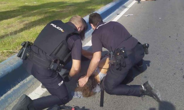 Herida grave una mujer en El Puerto tras ser atropellada por una motocicleta