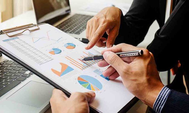 La entrega de diplomas y un taller ponen fin al Programa Formativo para Emprendedores 2023 en El Puerto