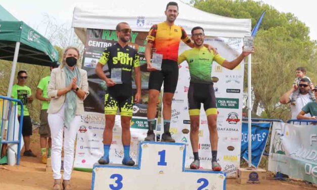 Cerca de 300 ciclistas participan en el IV Rally Innova Bike en la Sierra de San Cristóbal