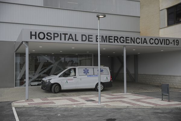 Andalucía rebasa el pico de la cuarta ola con más de 1.700 hospitalizados
