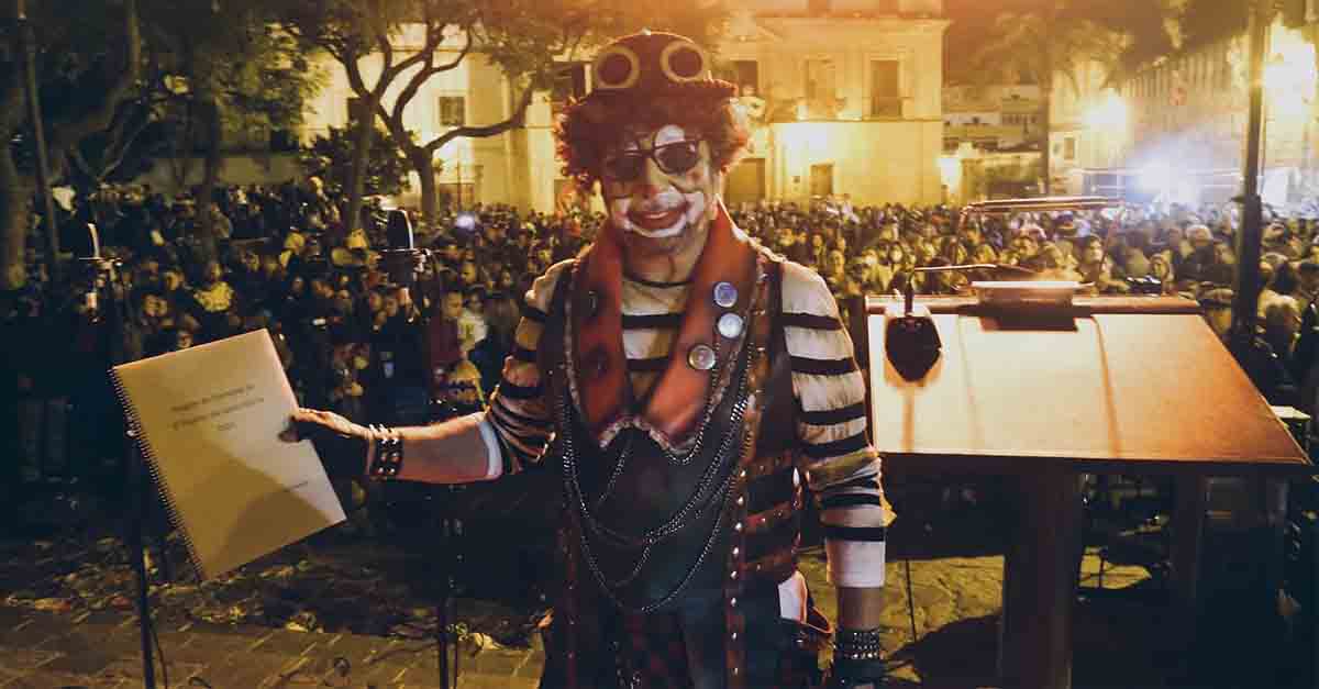 David "Carapapa” junto a “Los Indomables” pregona el Carnaval de El Puerto