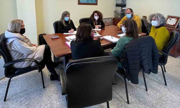 Desarrollo Económico y Servicios Sociales se unen para preparar el 8M