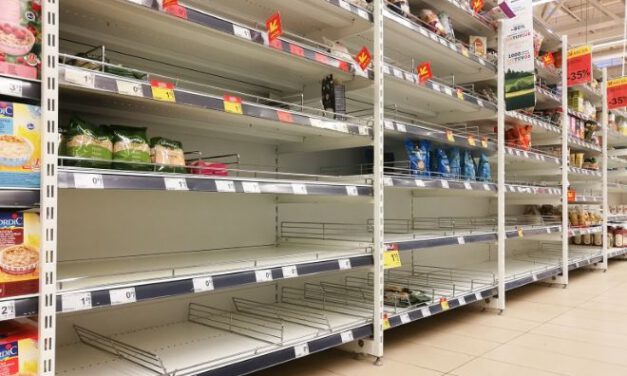 Los empresarios de alimentación andaluces advierten que "empiezan a escasear" productos