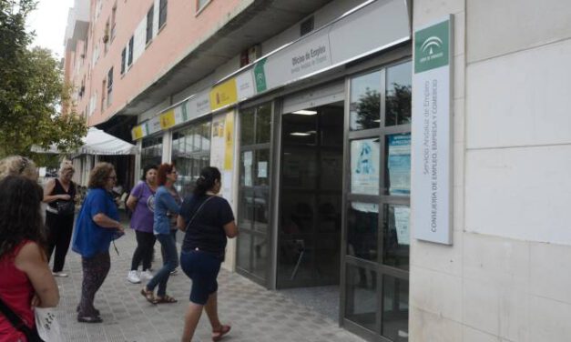 El paro sube en 1.911 personas en marzo en Andalucía y se sitúa en total en 811.870