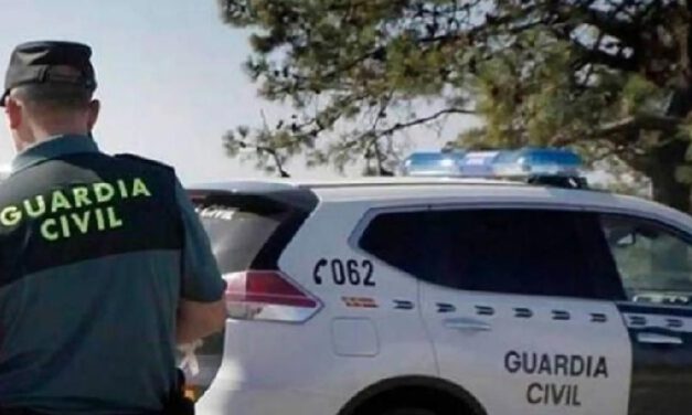 Cuatro detenidos por un supuesto fraude de contratos falsos a inmigrantes