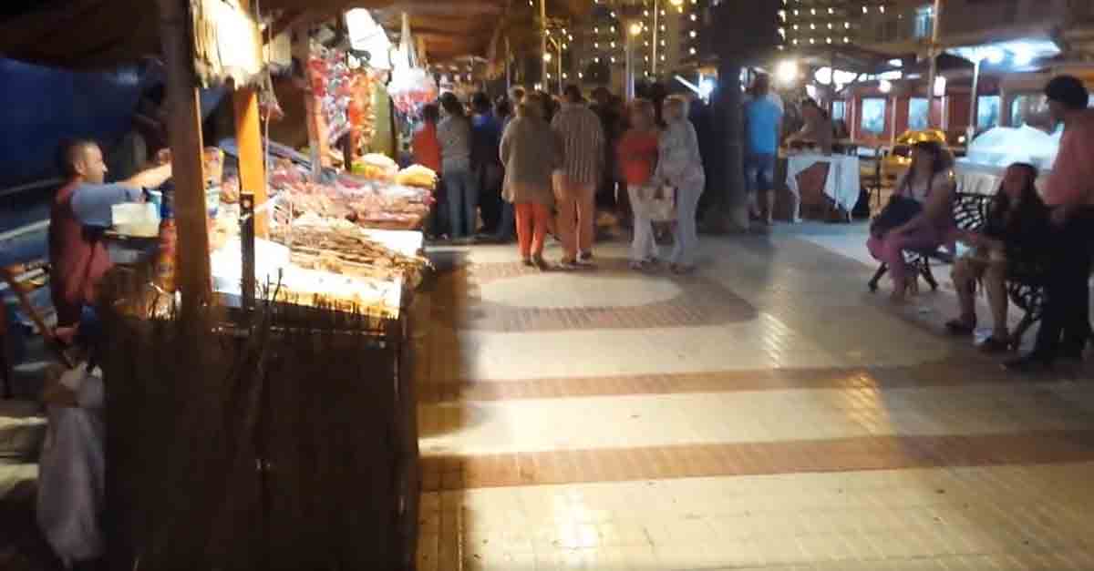 El Mercado de la noche de San Juan vuelve al Paseo Marítimo de Valdelagrana