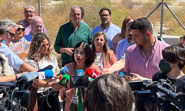 El PSOE de Cádiz junto a la ministra de Sanidad piden al PP que hagan realidad el hospital