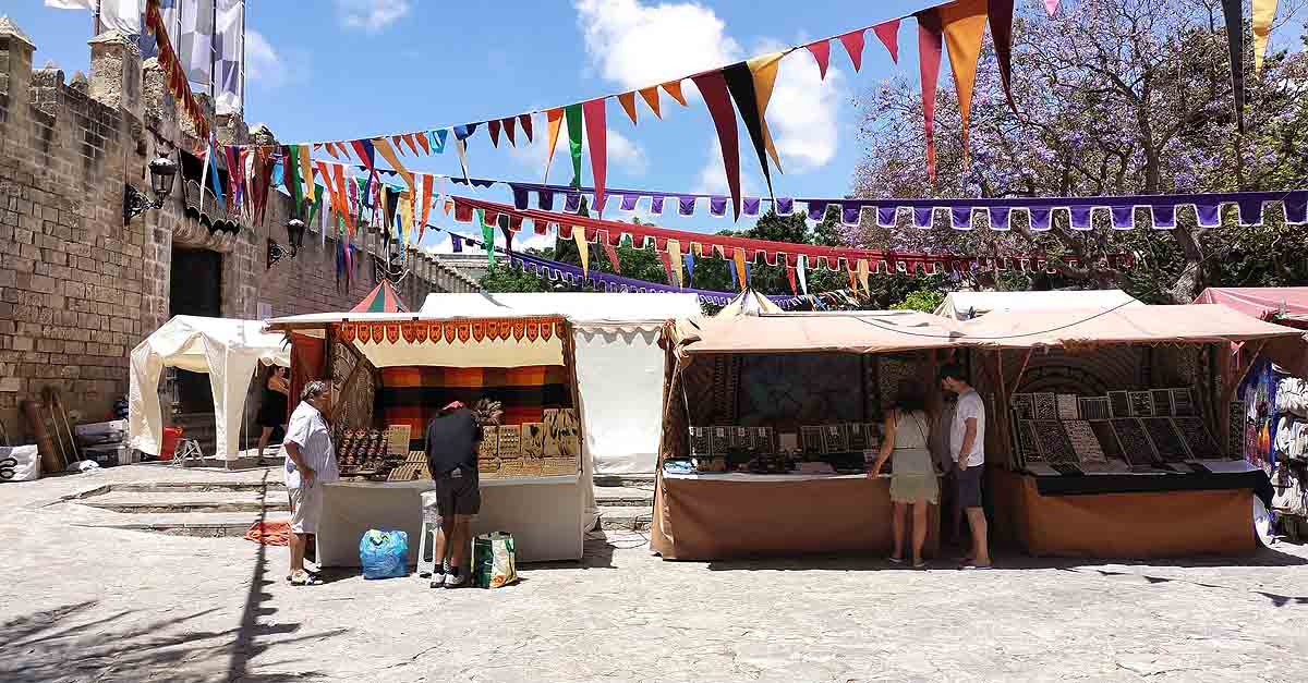 La Plaza del Castillo acoge este fin de semana el Mercado Medieval