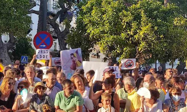 Vox pedirá la reprobación de los ediles de Adelante El Puerto por su actitud durante la visita de Felipe VI