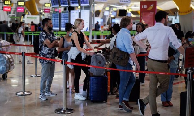 17 vuelos con retrasos en los aeropuertos de Málaga y Sevilla por la huelga en Ryanair